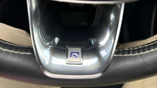 Volvo Xc40 2.0 T5 R DESIGN 5dr AWD Geartronic Petrol Estate